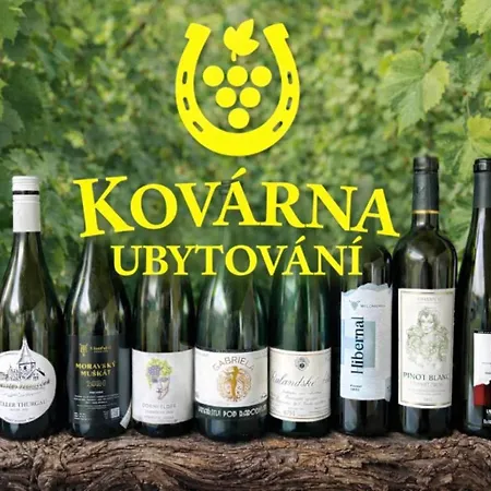 Kovárna Klapý Pod Hazmburkem - české Středohoří Ubytování v soukromí Klapy