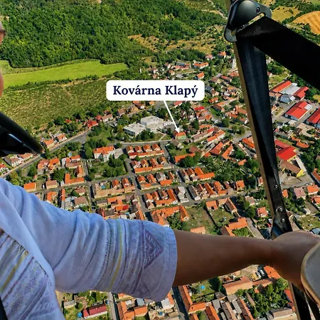 Kovárna Klapý Pod Hazmburkem - české Středohoří